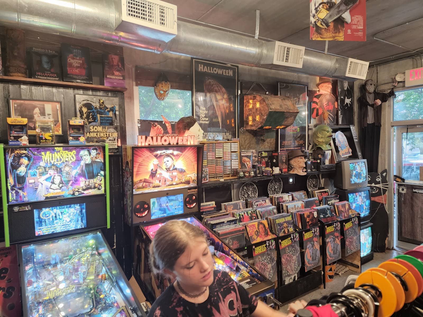Graveface Mall
