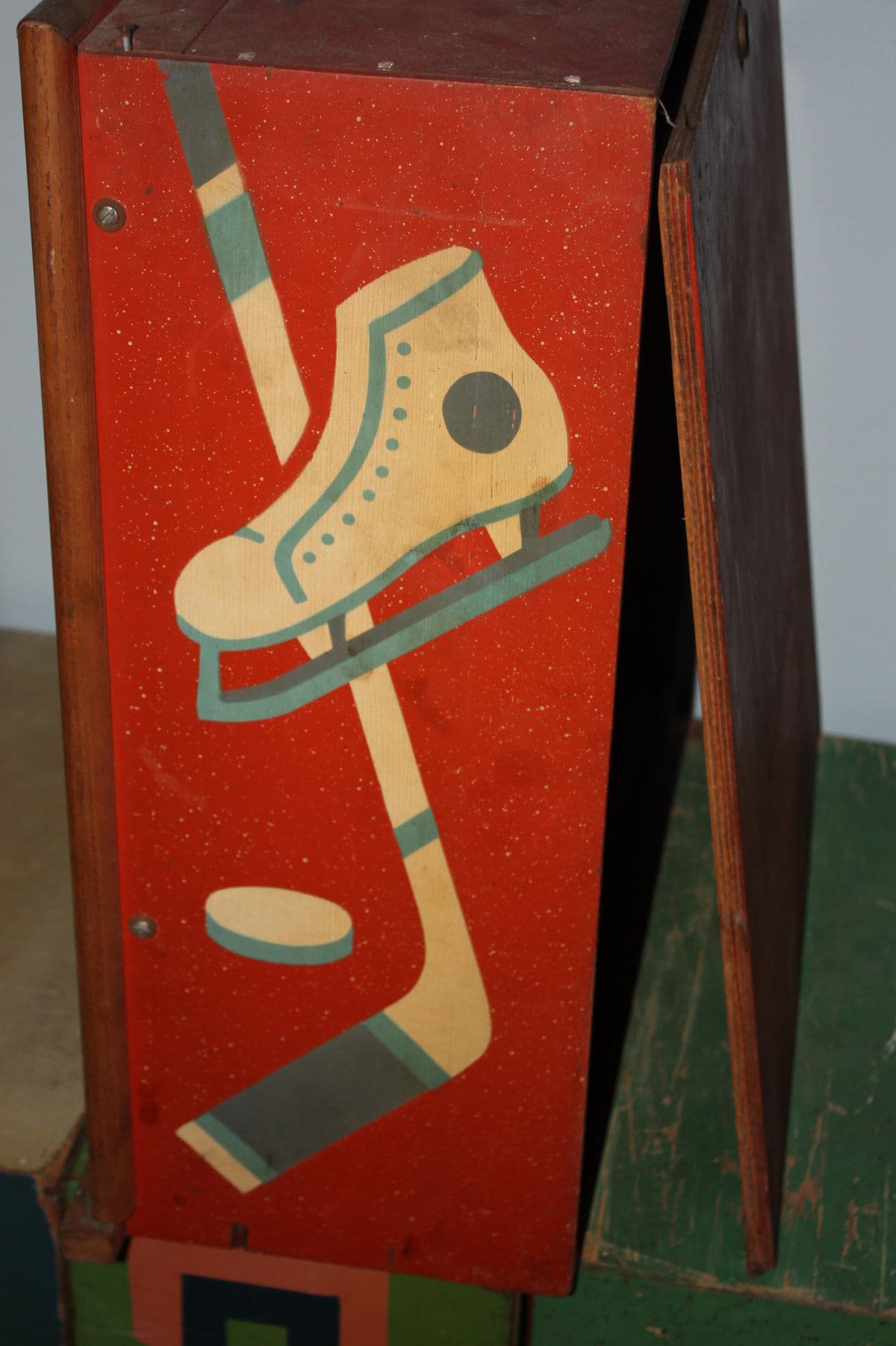 Silver Skates thumbnail 4