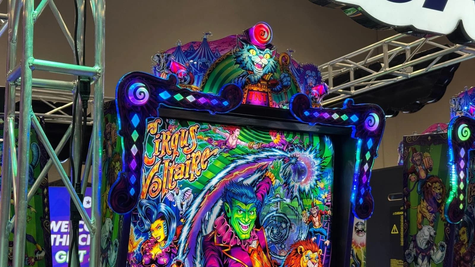 The Cirqus Voltaire backbox and topper