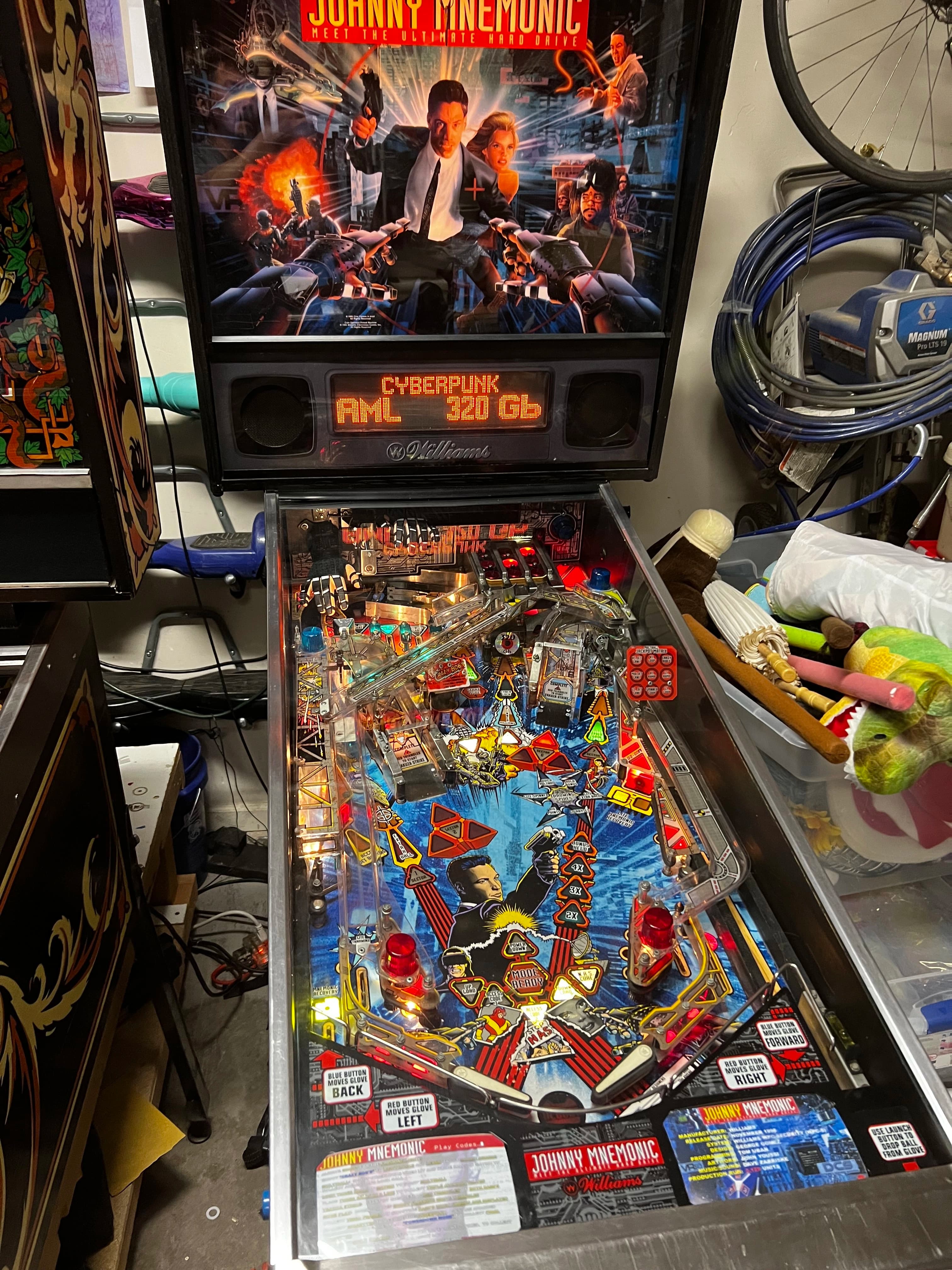 Johnny Mnemonic - photo 2