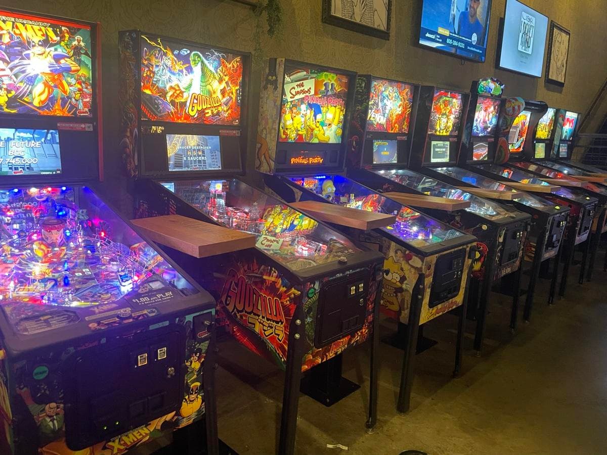 16-Bit Bar+Arcade photo 1