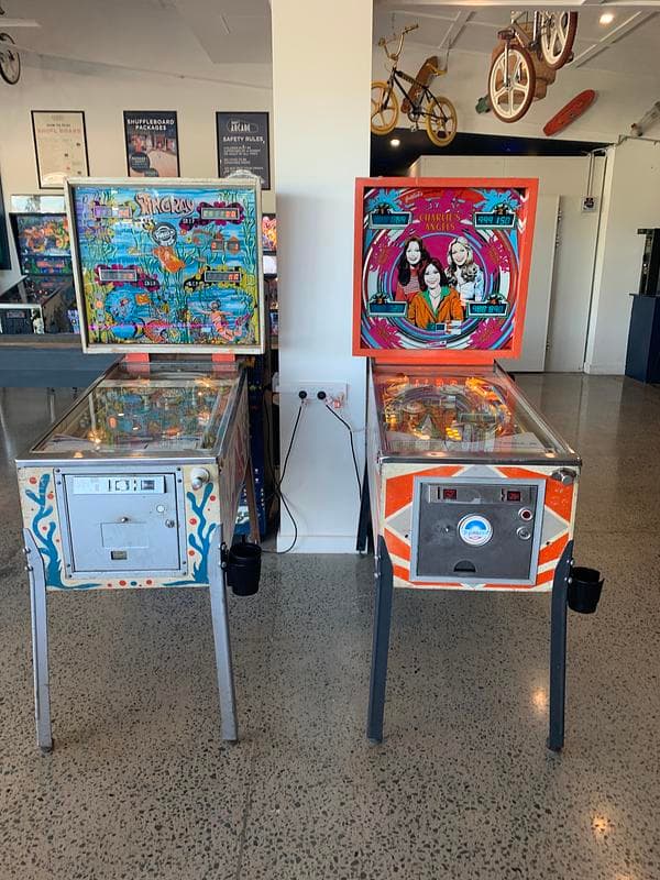 Benny's Pinball Bar (Ivory Tavern) photo 3