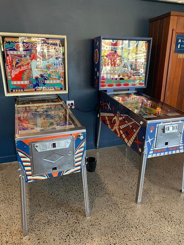 Benny's Pinball Bar (Ivory Tavern) photo 1