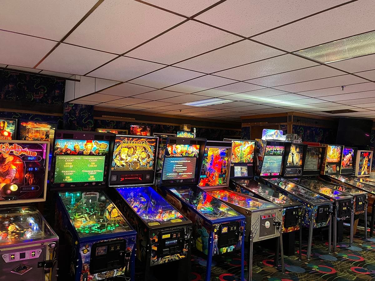 Blainbrook Entertainment Center photo 5