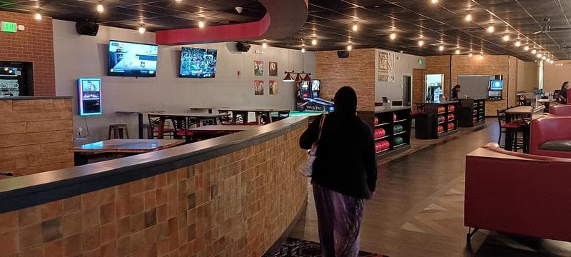 Circle Bowl & Entertainment photo 2