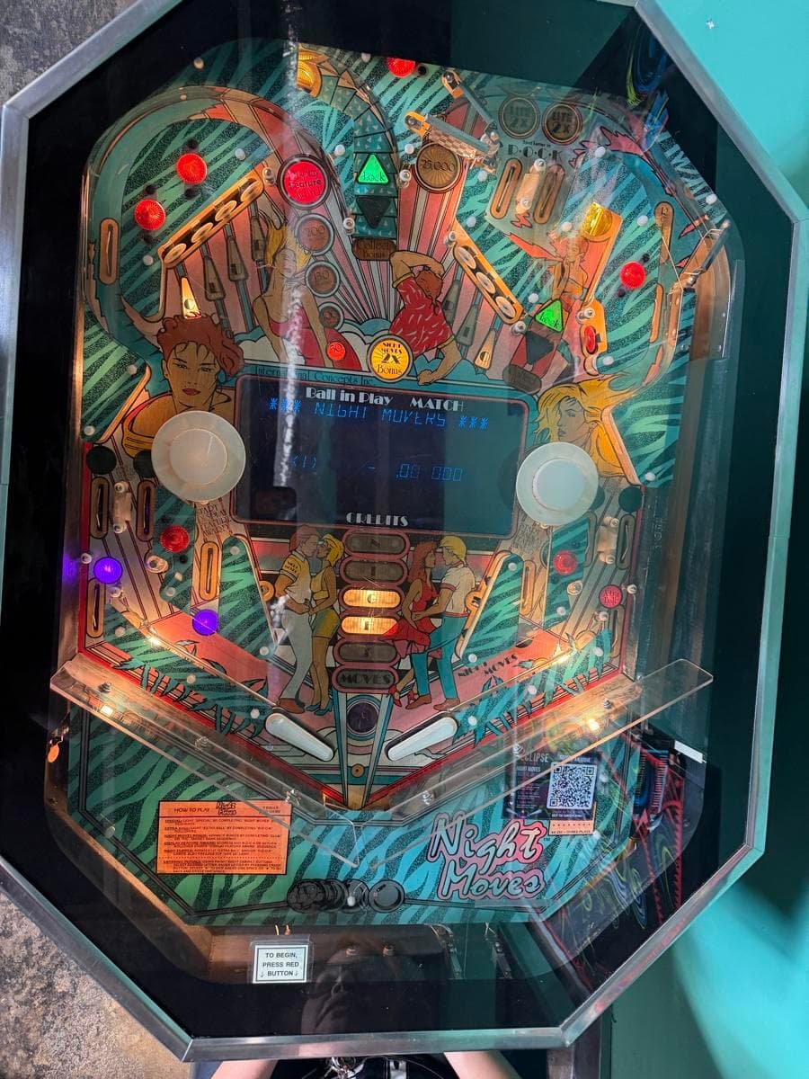 Eclipse Pinball photo 3