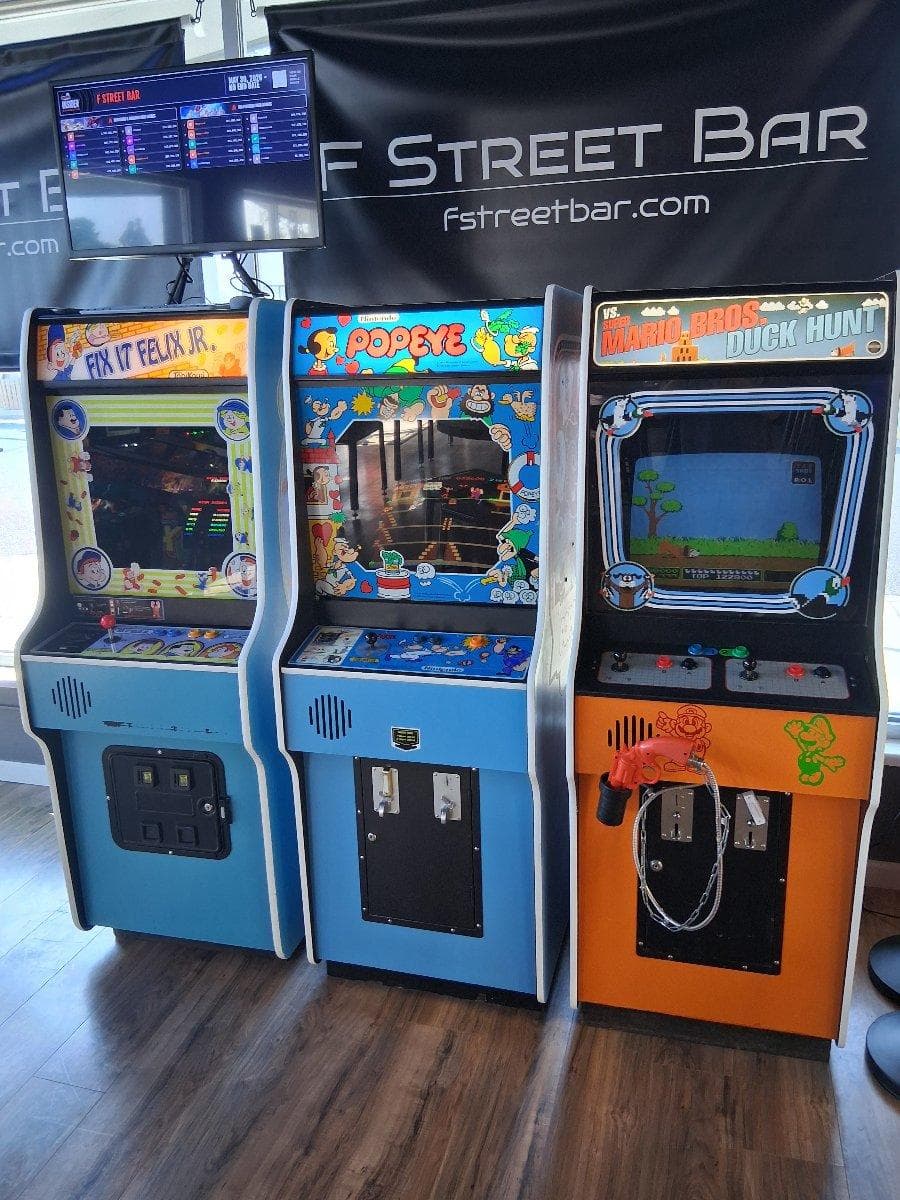 F Street Bar photo 4