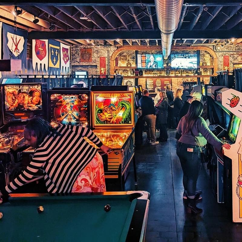 Fun Dungeon - Brewcade & Billiards photo 5