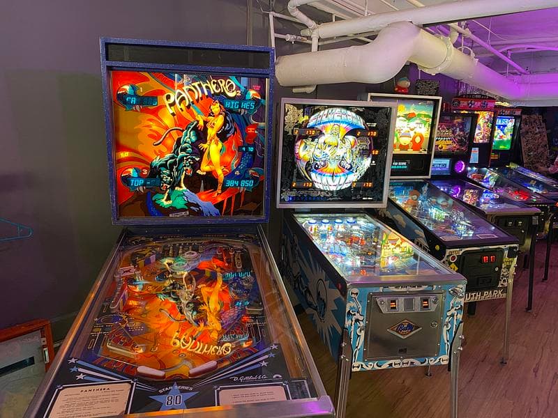 Gravitate Pinball photo 3