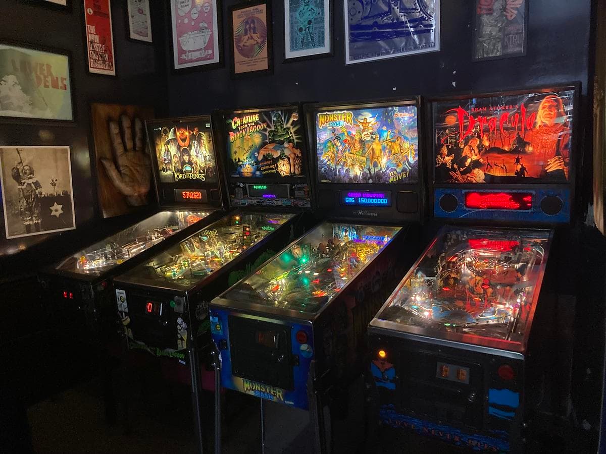 Little Dipper Lounge photo 2
