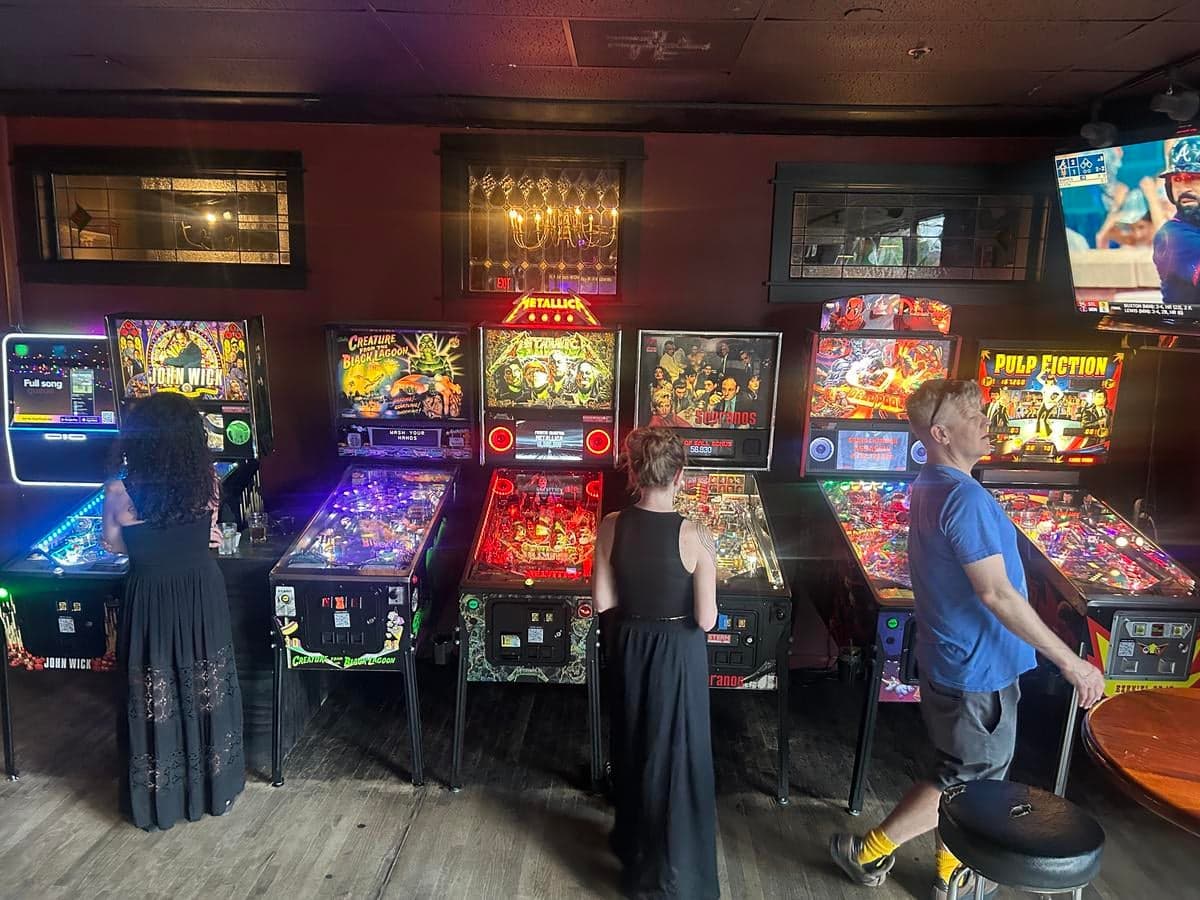 Mortimer's Bar & Restaurant photo 1