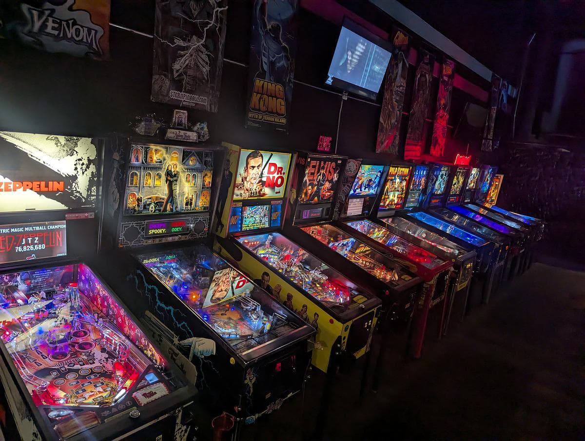 Nightwave Arcade photo 3