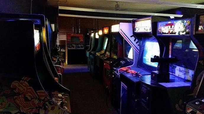 Old School Pinball & Arcade photo 1