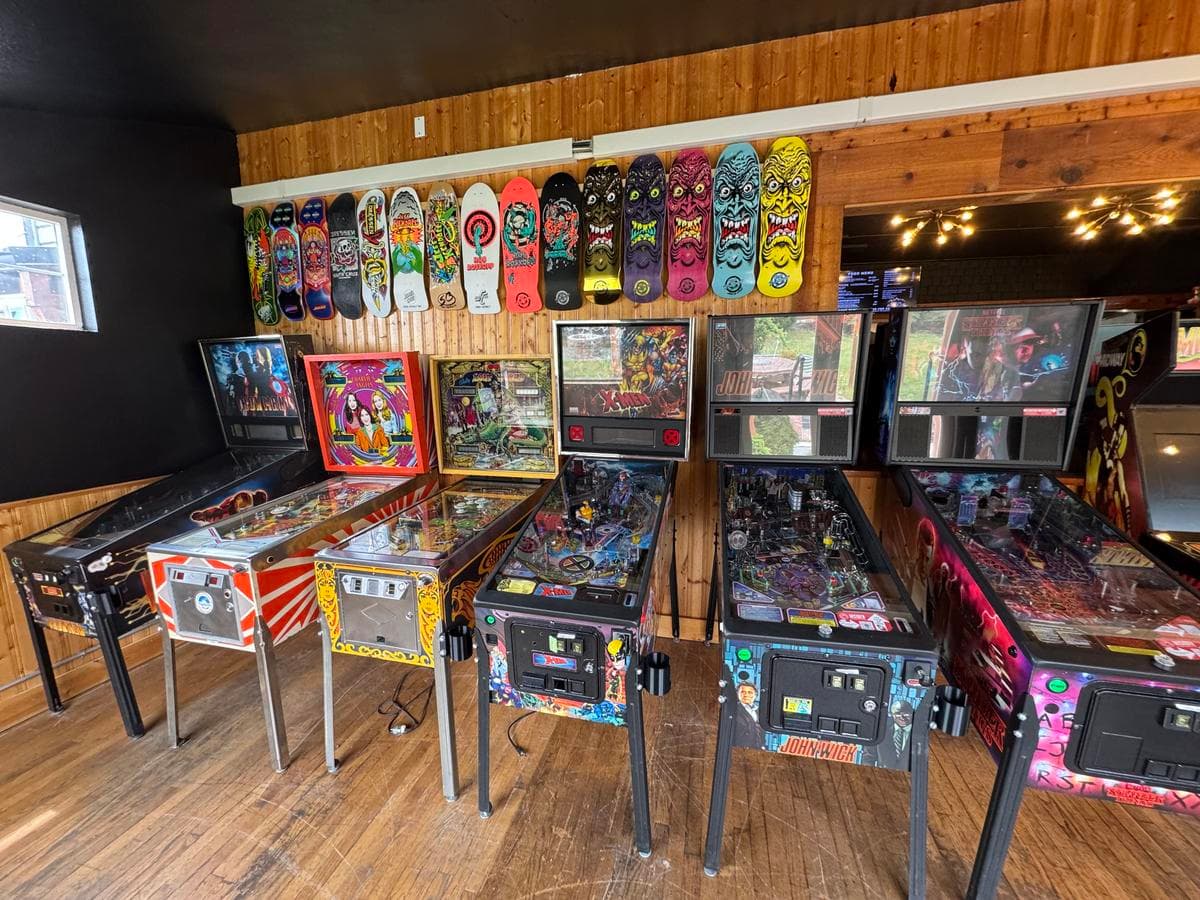Roslyn Arcade photo 16