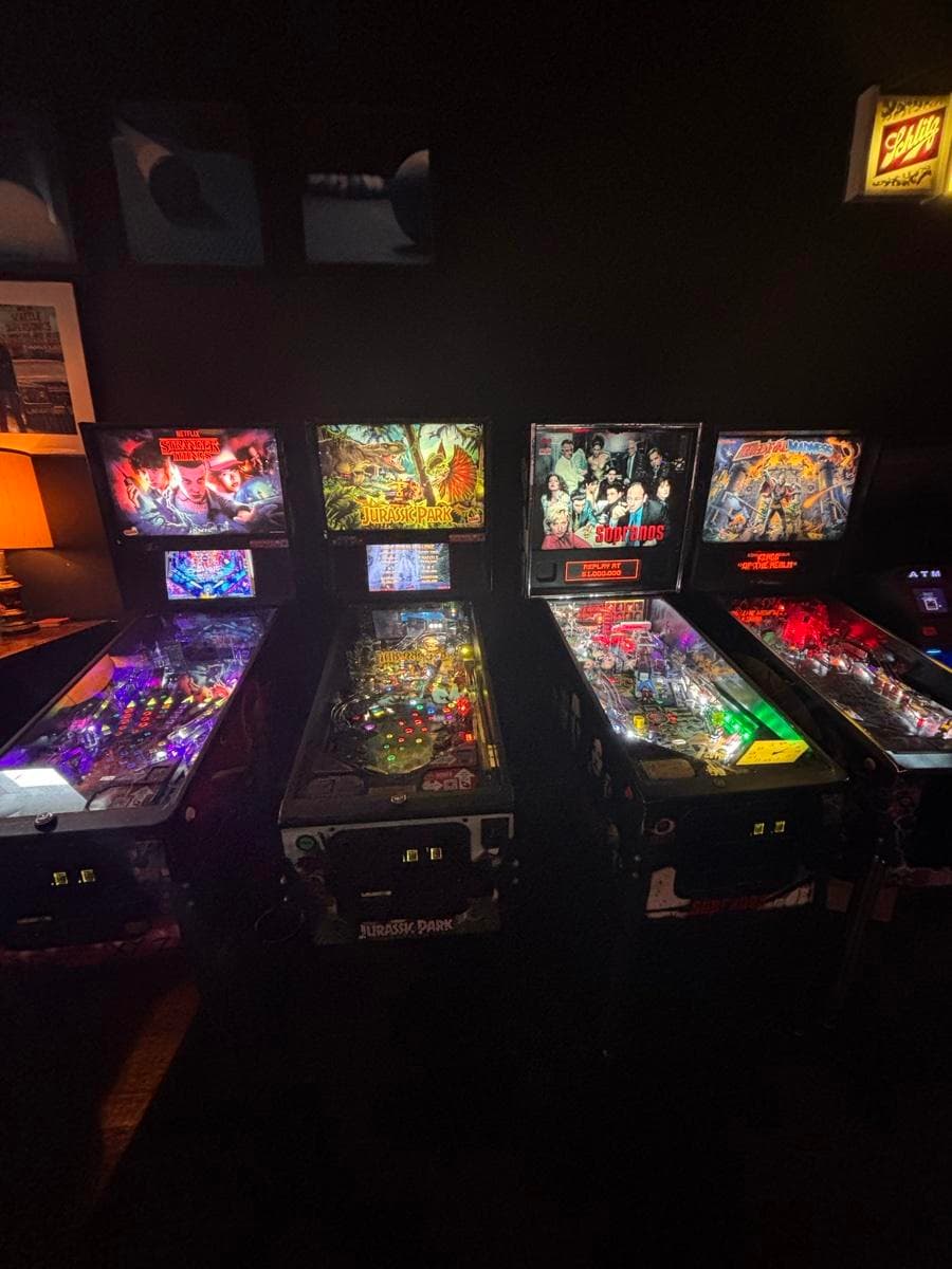 Seattle Tavern & Pool Hall photo 2