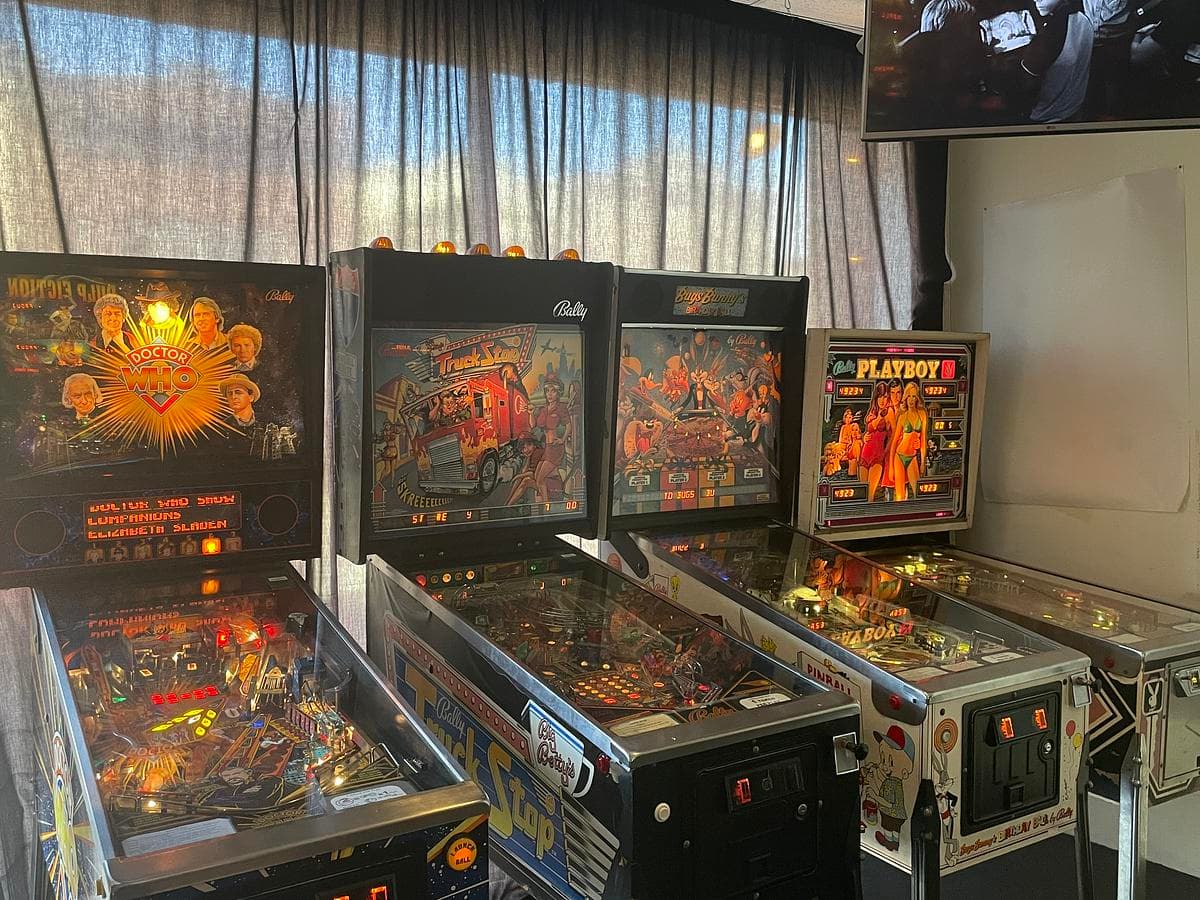 Underground Retrocade photo 2