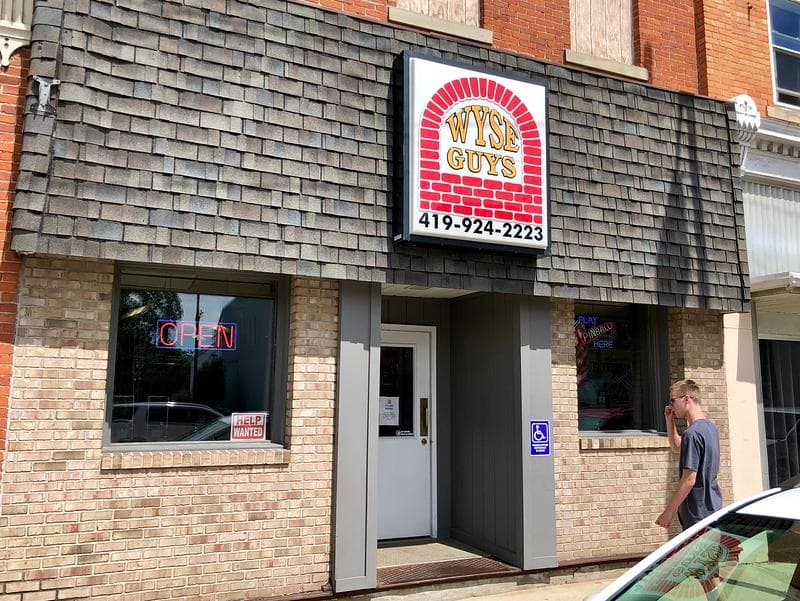 Wyse Guys Restaurant & Pizzeria photo 2