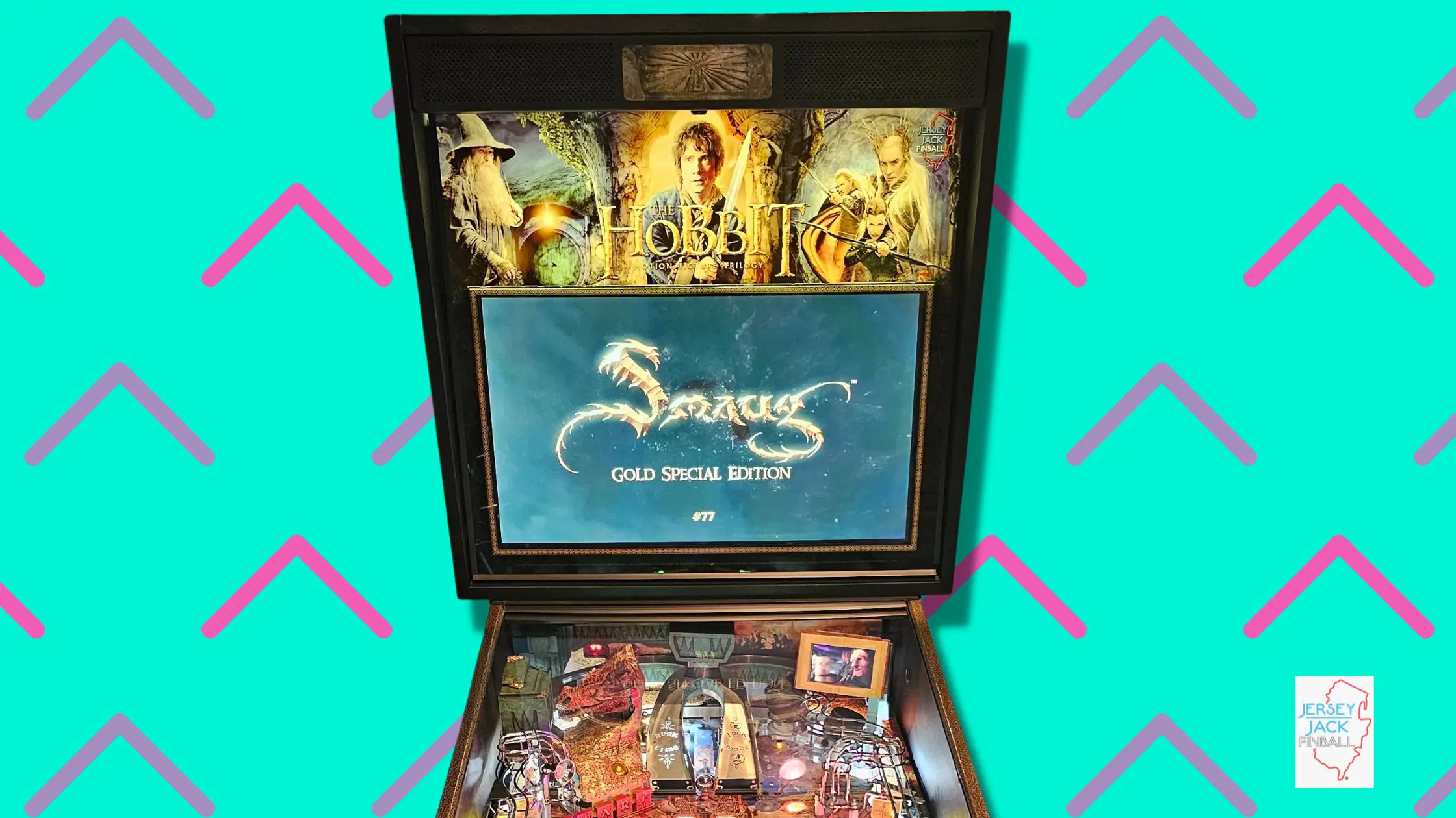 Hobbit-themed Smaugs Gold Special Edition collectible display box