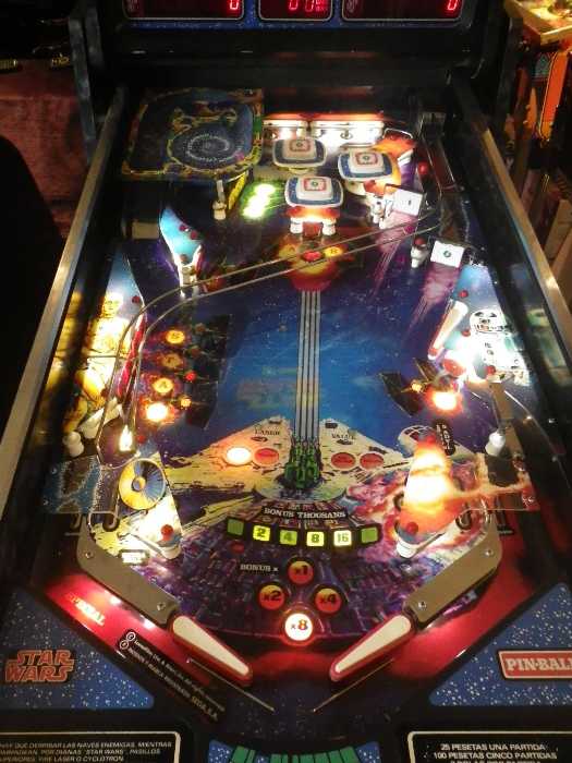 Segasa-Sonic star wars pinball machine