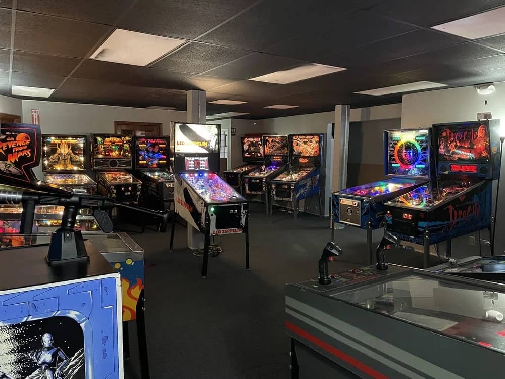 Galloping Ghost Pinball