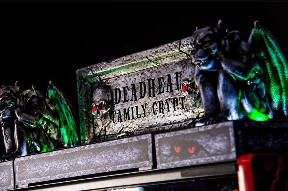 Elvira's House of Horrors Topper