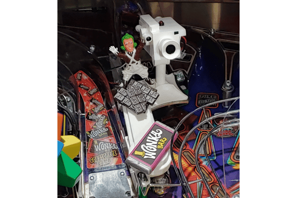 Willy Wonka Wonkavision Stage & Wonka Bar Captive Ball Protector