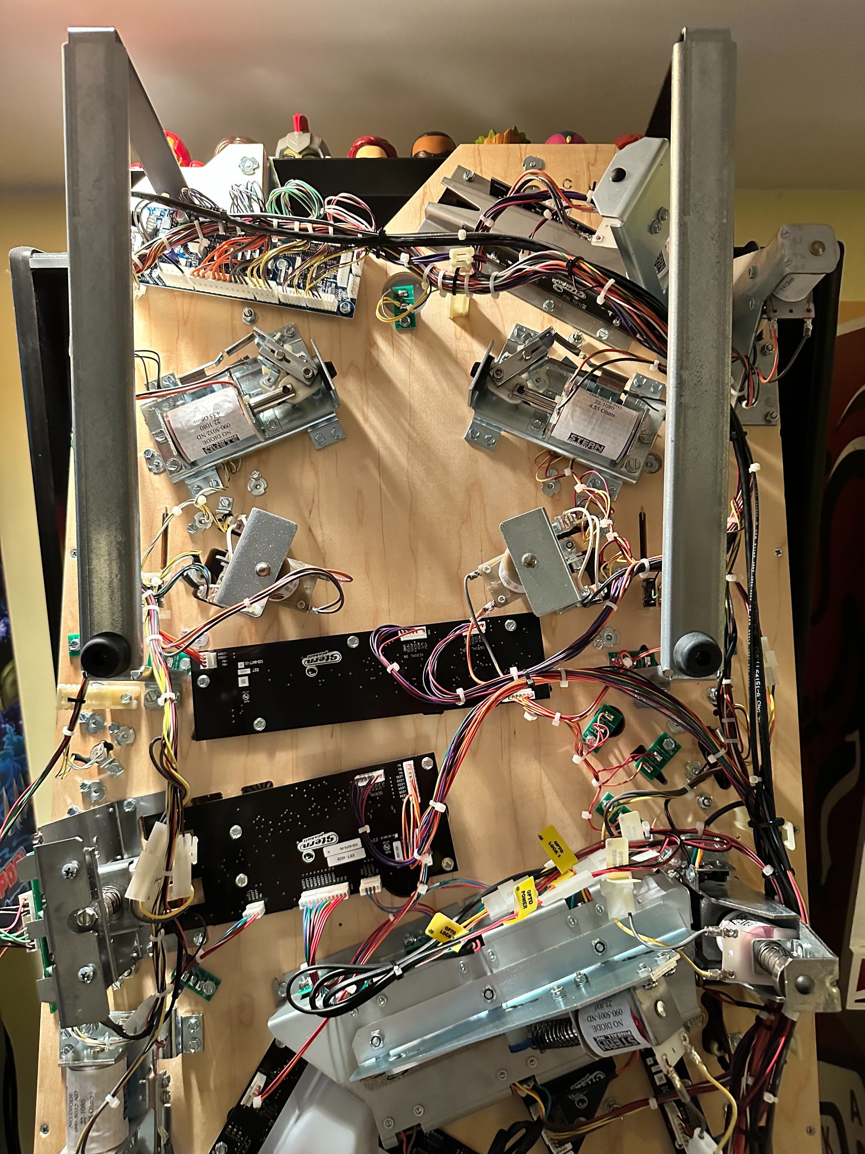 raise playfield into service position stern pinball insider connected install