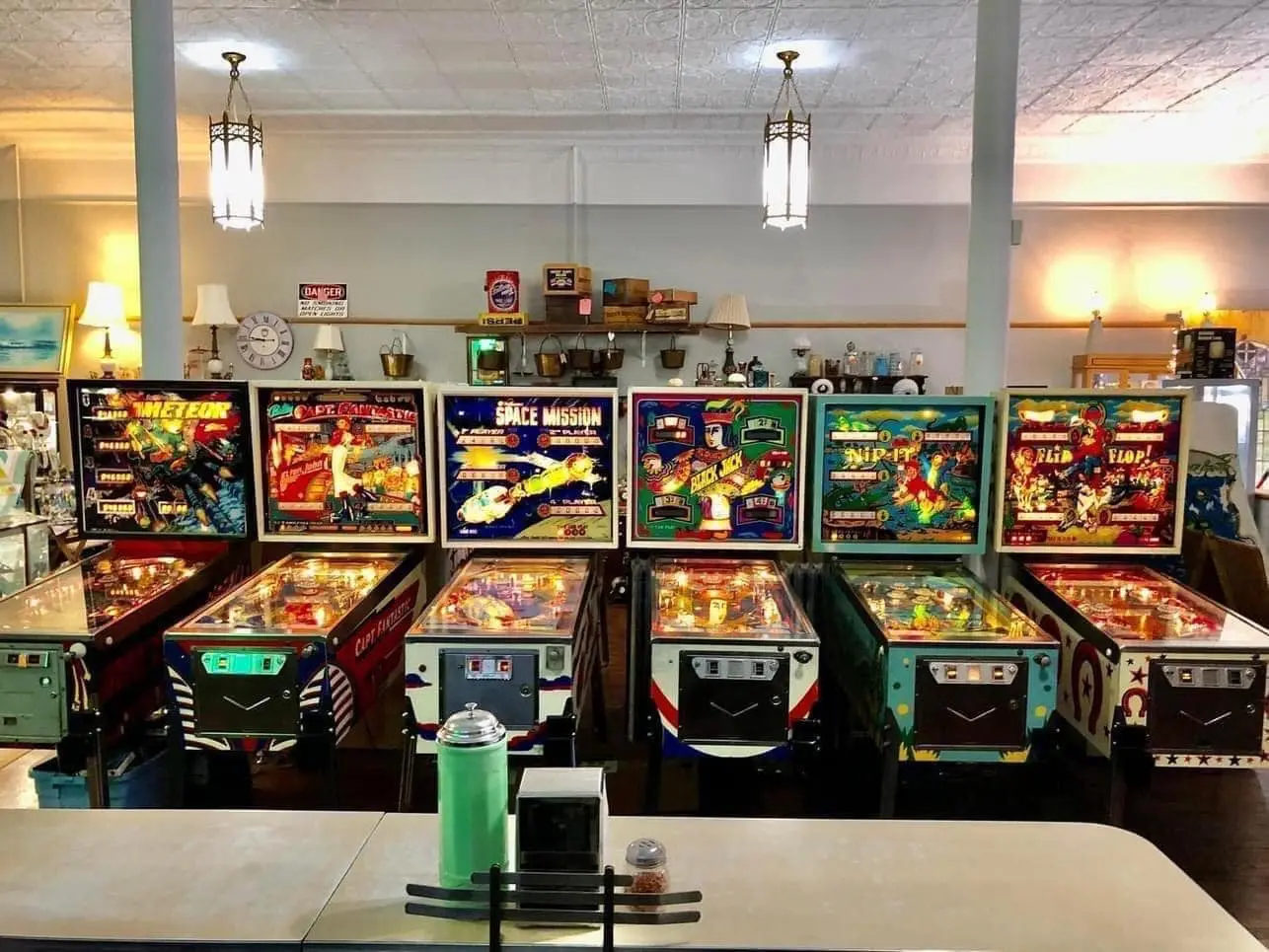 chillicothe antique emporium pinball